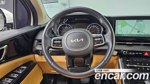 Kia Carnival 2023 — Şəkil 13/20