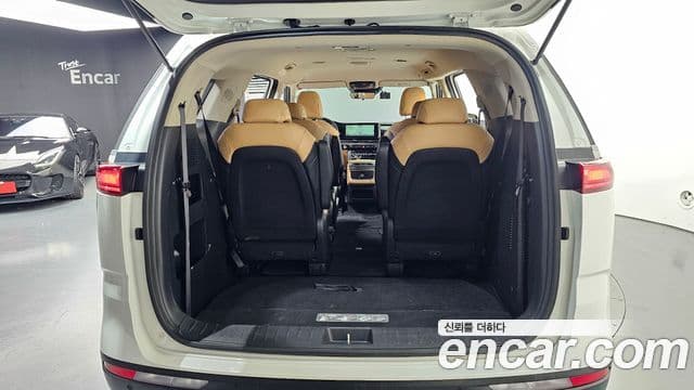Kia Carnival 2023 — Şəkil 20/20