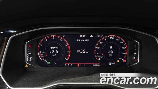 Volkswagen Jetta 2021 — ფოტო 8/20