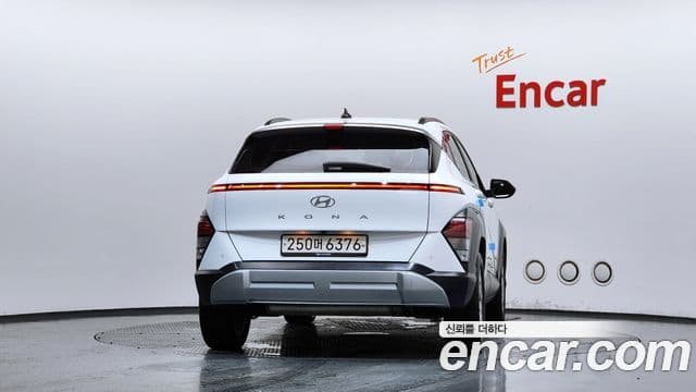 Hyundai Kona 2023 — Şəkil 3/20