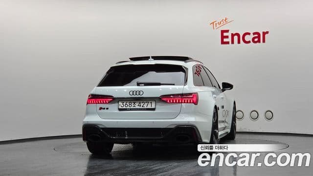 Audi RS6 2021 — Photo 9/34