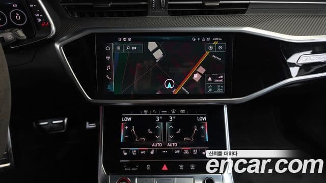 Audi RS6 2021 — Photo 26/34