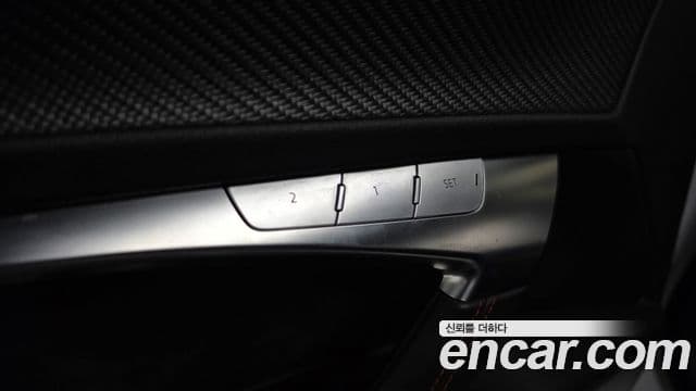 Audi RS6 2021 — Photo 8/34