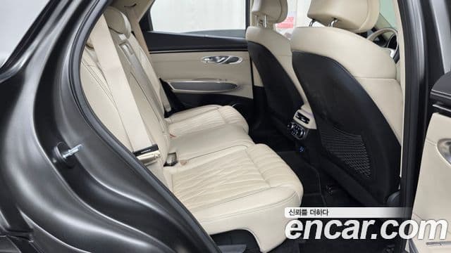 Genesis GV70 2023 — Şəkil 10/20