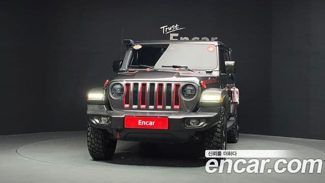 Jeep Wrangler 2021 — Фото 2/20