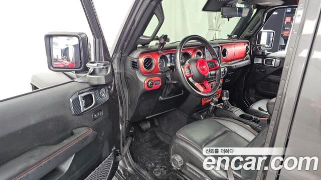 Jeep Wrangler 2021 — Фото 8/20