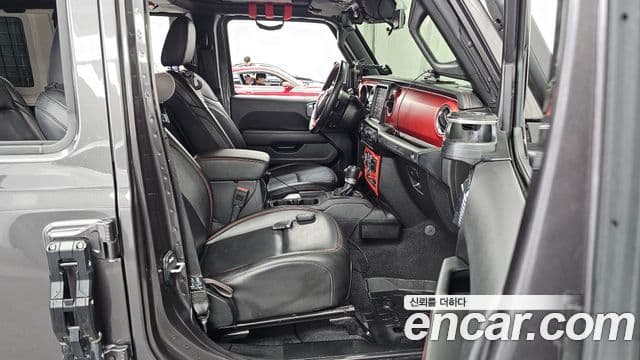 Jeep Wrangler 2021 — Фото 11/20