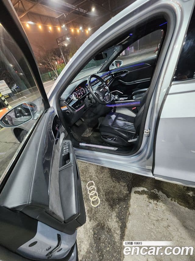 Audi A8 2020 — ფოტო 10/17