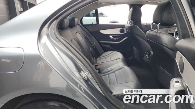 Mercedes-Benz C-Class 2020 — Фото 10/20