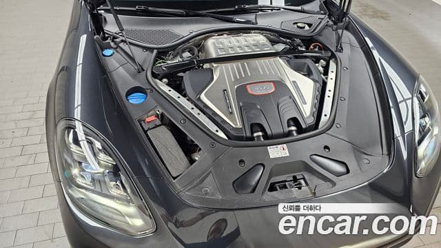 Porsche Panamera 2023 — Photo 11/32