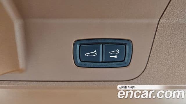 Porsche Panamera 2023 — Photo 25/32