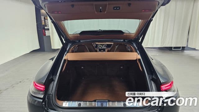 Porsche Panamera 2023 — Photo 9/32