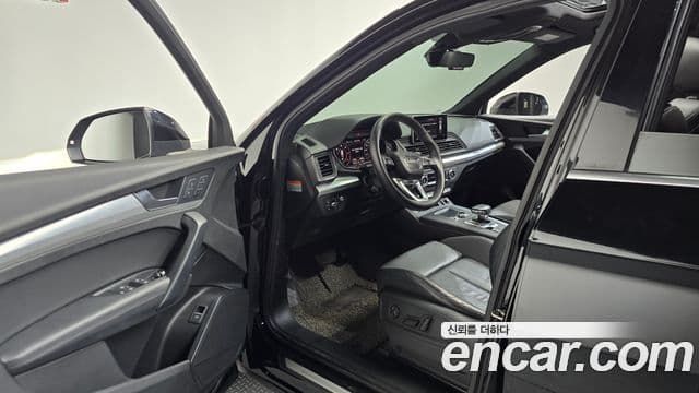 Audi Q5 2020 — Şəkil 10/20