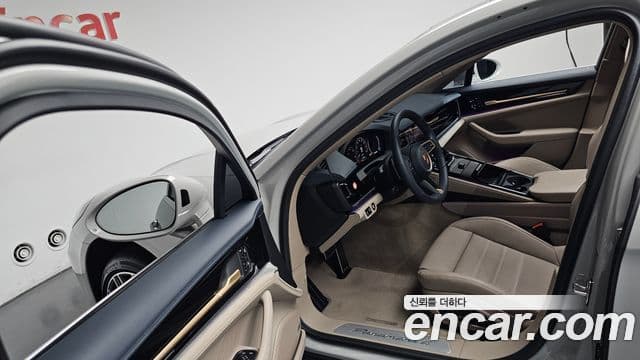 Porsche Panamera 2025 — фото 10 из 20