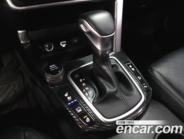 Kia Seltos 2019 — фото 8 из 20