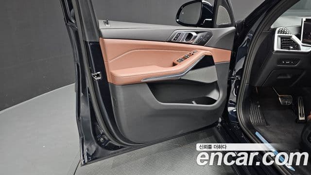 BMW X5 2025 — Photo 34/35