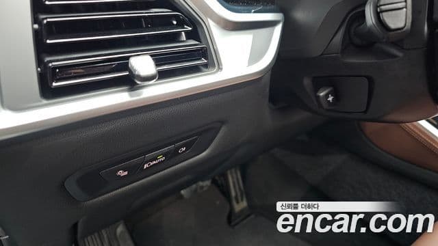 BMW X5 2025 — Photo 17/35