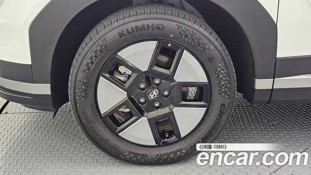 Hyundai Santa Fe 2024 — ფოტო 5/20