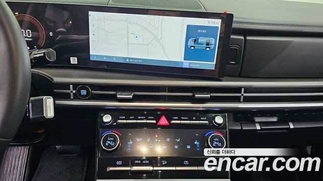 Hyundai Santa Fe 2024 — ფოტო 14/20
