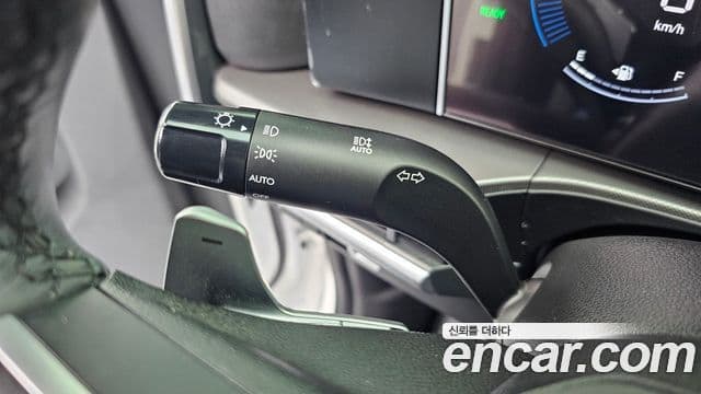 Hyundai Santa Fe 2024 — ფოტო 18/20