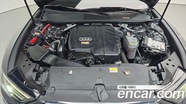 Audi A6 2021 — ფოტო 6/20