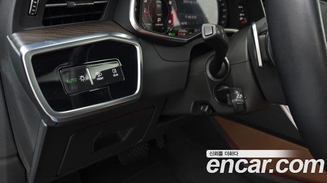 Audi A6 2021 — ფოტო 18/20