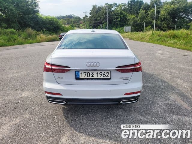 Audi A6 2022 — ფოტო 5/20