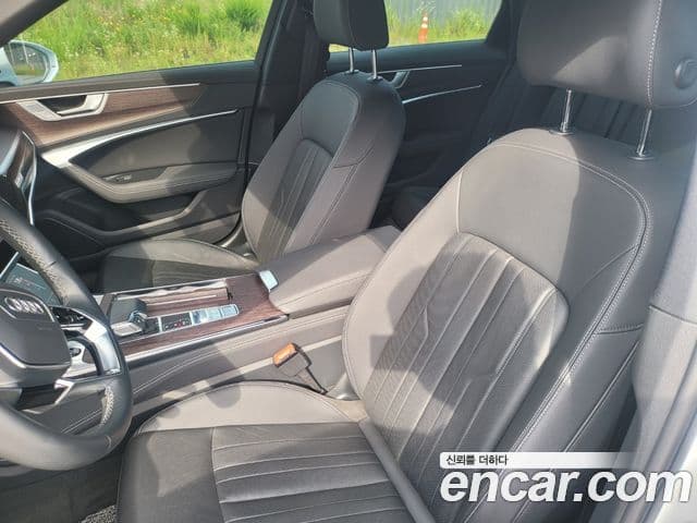 Audi A6 2022 — ფოტო 12/20