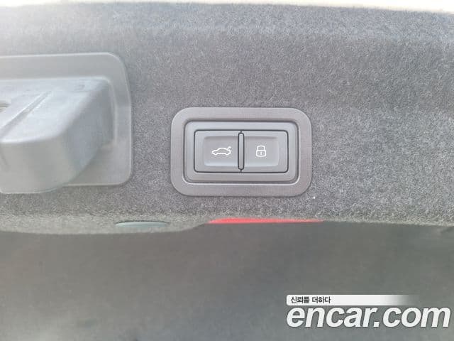 Audi A6 2022 — ფოტო 16/20