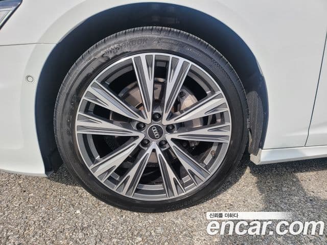 Audi A6 2022 — ფოტო 19/20