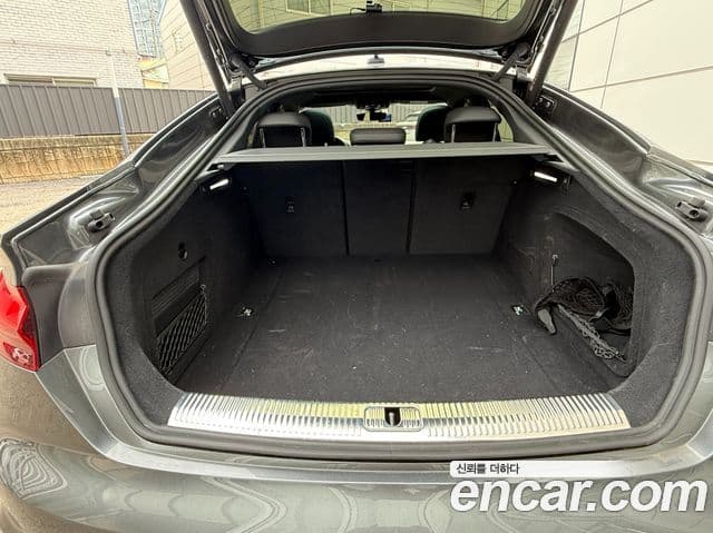Audi A5 2022 — ფოტო 15/17