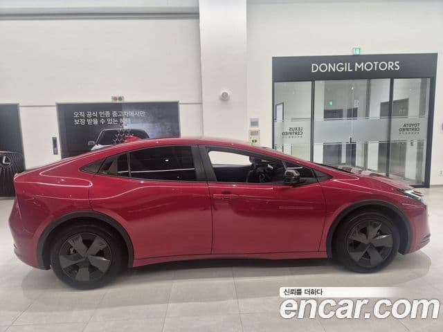Toyota Prius 2024 — Şəkil 11/18