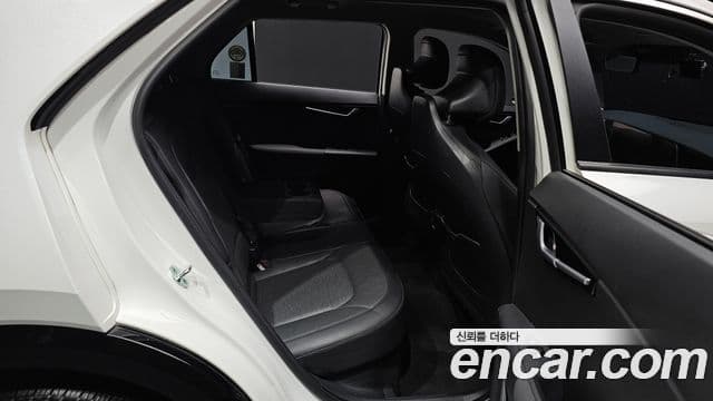 Kia Niro 2022 — фото 11 из 20
