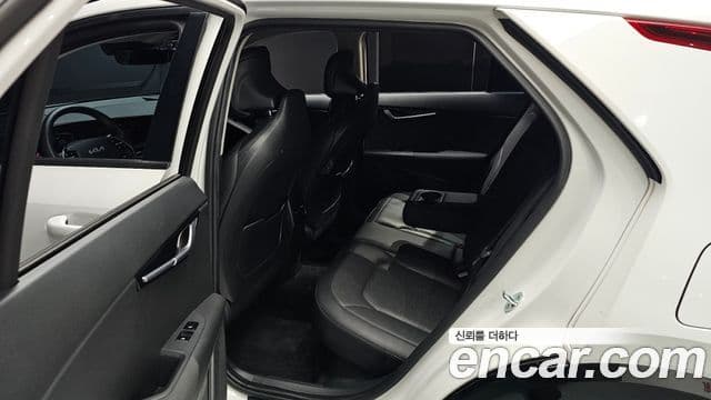 Kia Niro 2022 — Şəkil 12/20