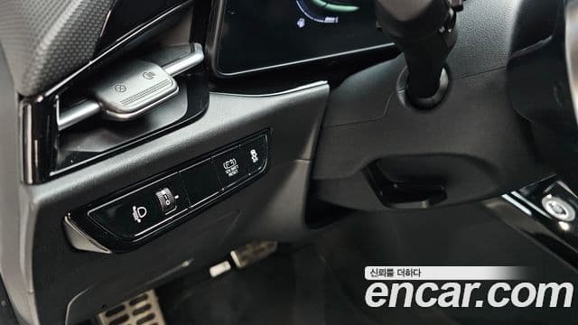 Kia Niro 2022 — Şəkil 19/20