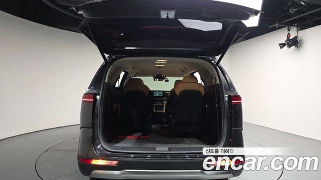 Kia Carnival 2023 — Фото 20/20
