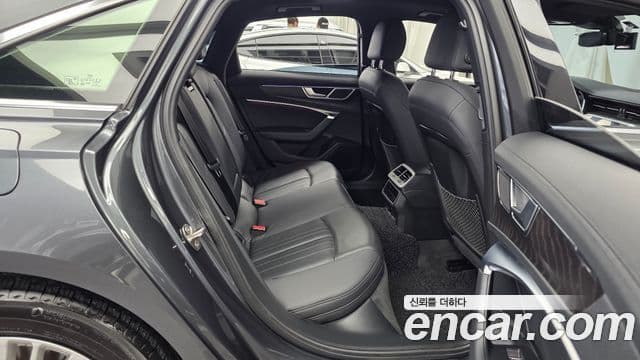 Audi A6 2019 — Şəkil 12/20
