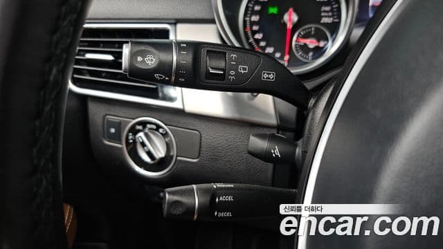 Mercedes-Benz GLE-Class 2018 — Фото 16/20