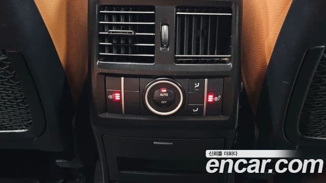Mercedes-Benz GLE-Class 2018 — Şəkil 17/33