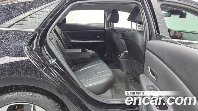 Hyundai Avante 2022 — ფოტო 11/20
