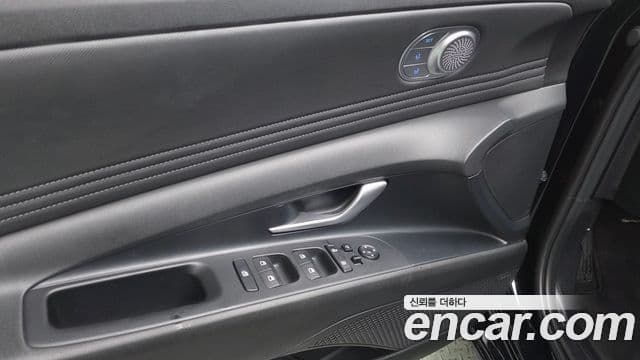 Hyundai Avante 2022 — ფოტო 17/20
