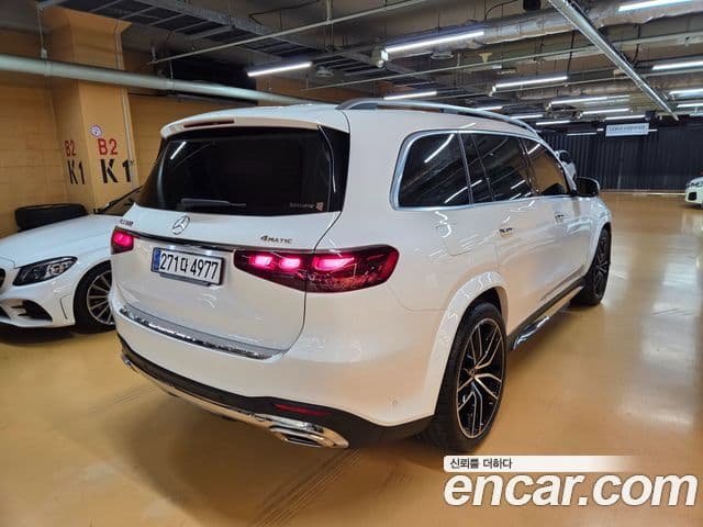 Mercedes-Benz GLS-Class 2024 — ფოტო 18/20