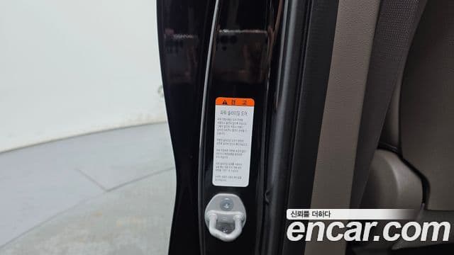 Kia Carnival 2024 — Photo 10/35