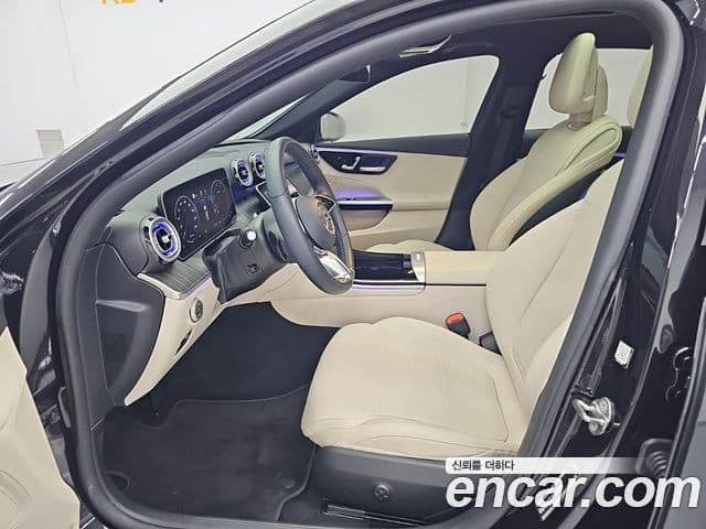 Mercedes-Benz C-Class 2023 — ფოტო 10/14