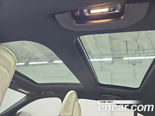 Mercedes-Benz C-Class 2023 — ფოტო 12/14