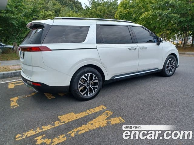 Kia Carnival 2020 — ფოტო 5/17