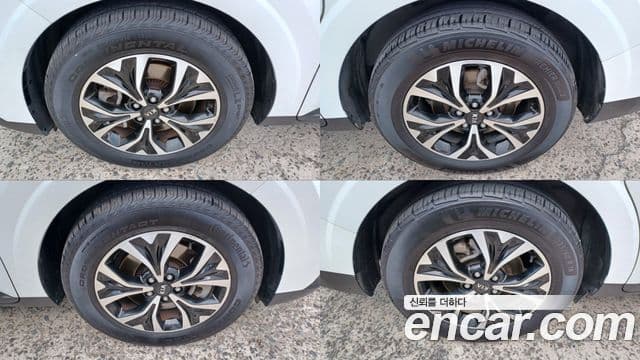 Kia Carnival 2020 — ფოტო 17/17