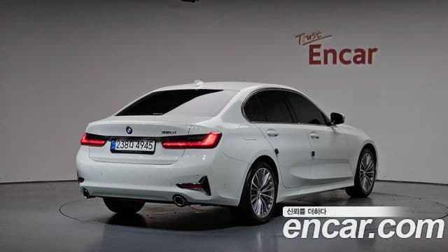 BMW 3 Series 2021 — ფოტო 2/20