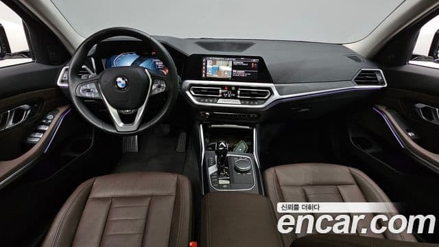 BMW 3 Series 2021 — ფოტო 7/20