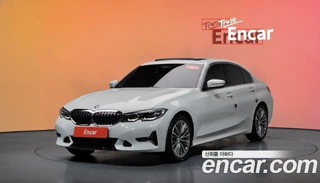 BMW 3 Series 2021 — ფოტო 1/20